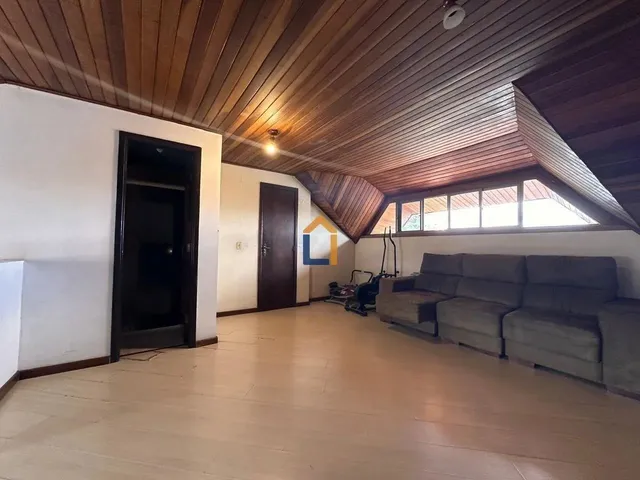 Imagem 2: Sobrado com 161M² no Bairro Guaíra