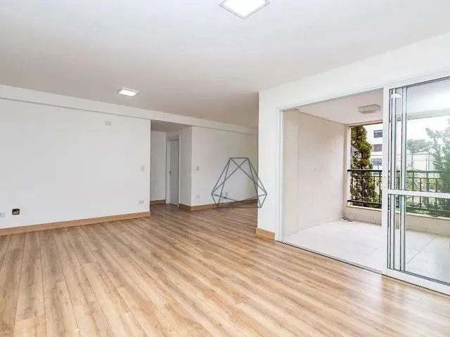 Imagem: Apartamento com 3 Quartos À Venda - Água
