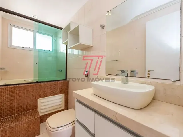 Imagem 7: Apartamento com 3 Dormitórios À Venda com 182,87M² no Ed. Phoenix, Bairro Água Verde