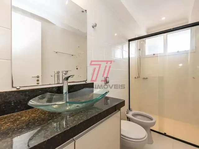 Imagem 14: Apartamento com 3 Dormitórios À Venda com 182,87M² no Ed. Phoenix, Bairro Água Verde