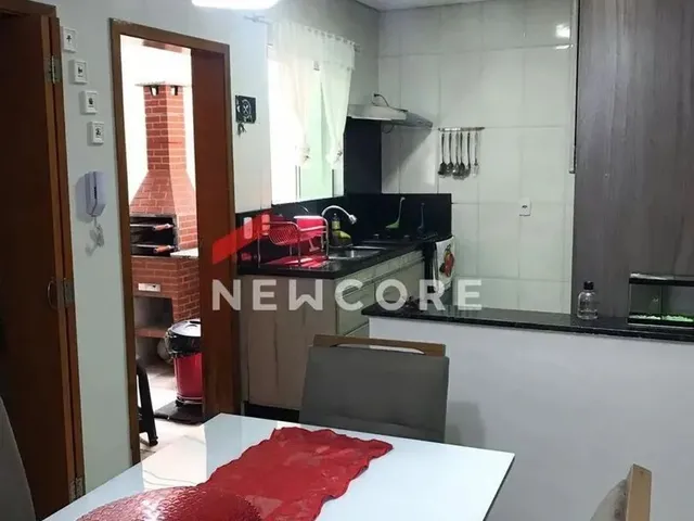 Imagem: Casa de Condomínio em Rua Maestro Ernesto