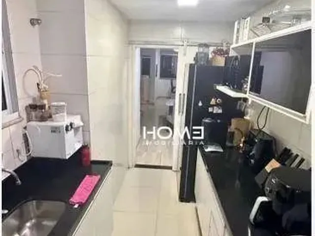 Imagem 1: Oportunidade no Centro de Niterói Apartamento Amplo com Área Externa Privativa