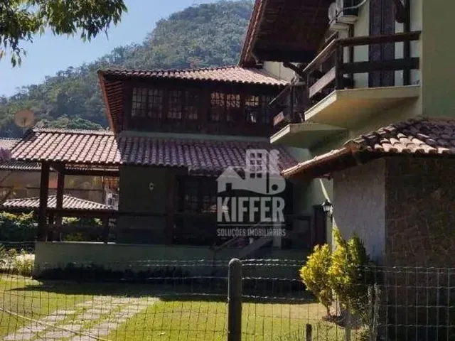 Imagem: Casa com 3 Dormitórios À Venda, 400 M²