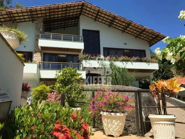 Imagem: Casa com 4 Quartos À Venda, 437 M² por