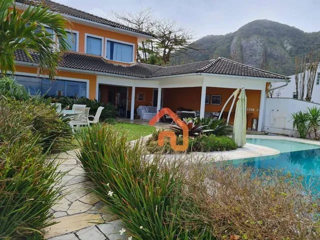 Imagem: Casa com 7 Dormitórios À Venda, 700 M²