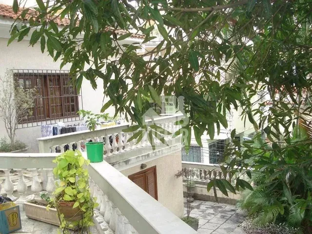 Imagem: Casa com 4 Quartos À Venda, 450 M² por