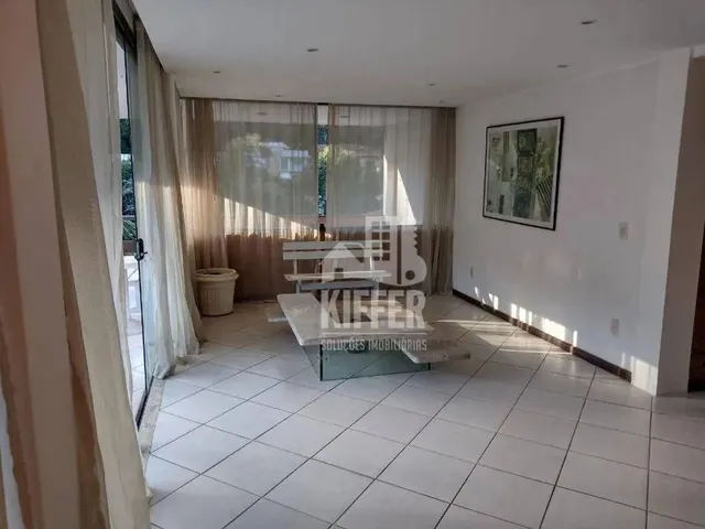 Imagem: Casa com 4 Quartos À Venda, 240 M² por