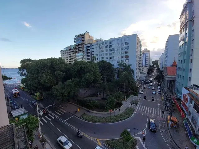 Imagem: O apartamento possui 1 Dormitório, 1 Banheiro, 1 Vaga na