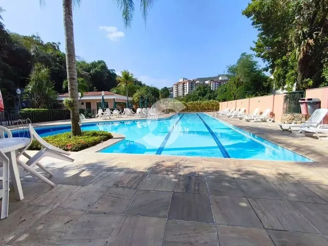 Imagem: Vendo Apartamento com 2 Quartos, Suíte