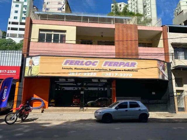 Imagem: Casa Ampla À Venda no Centro de Ponte Nova