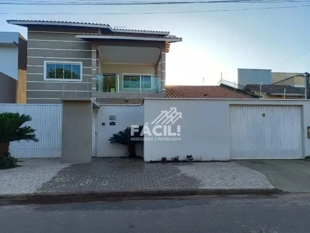 Imagem: Vende-Se Sobrado com 4/4 Sendo 1 Suíte