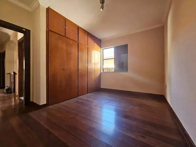 Imagem 10: Casa para Aluguel, 5 Quartos, 1 Suíte, 4 Vagas, Itapoã - Belo Horizonte/Mg