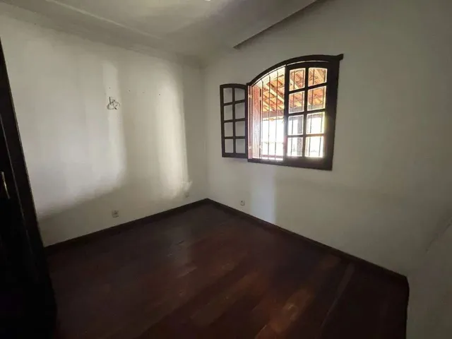 Imagem 5: Casa para Aluguel, 3 Quartos, 2 Suítes, 6 Vagas, Castelo - Belo Horizonte/Mg