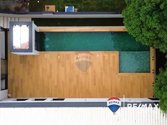 Imagem: Casa Térrea À Venda com 4 Quartos
