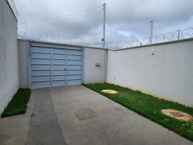 Imagem 2: Casa Térrea para Venda 135 Metros Quadrados com 3 Quartos em Parque Oeste Industrial