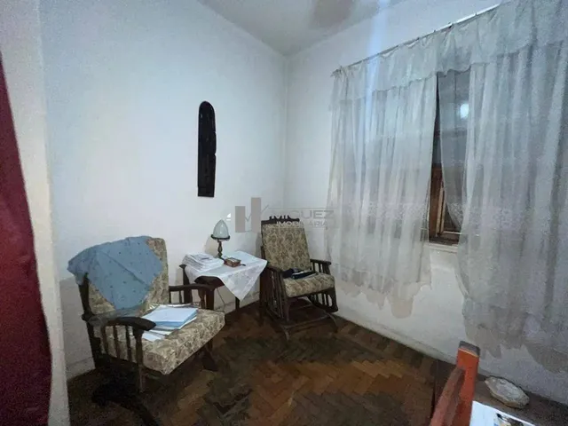 Imagem 3: Vendo Casa Duplex com Terraço na Alberto de Sequeira com 6 Quartos
