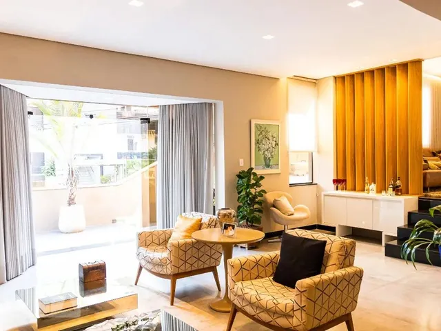 Imagem: Casa À Venda - Castelo, 5 Quartos, 500