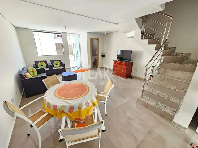 Imagem: Casa Geminada À Venda, 3 Quartos, 1 Suíte