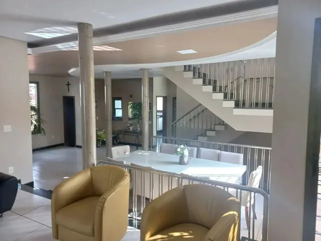 Imagem: Casa com 4 Quartos À Venda em Belo Horizonte