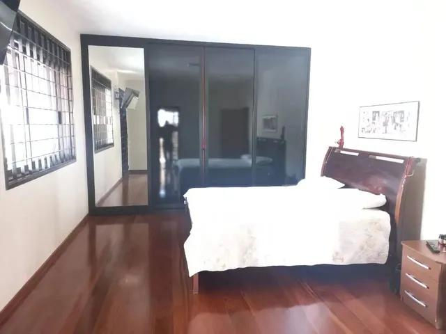 Imagem 8: Casa com 4 Quartos À Venda em Belo Horizonte