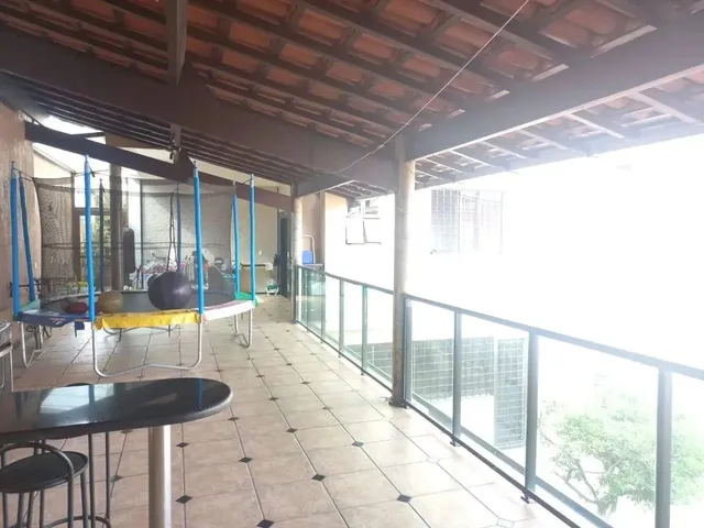 Imagem 3: Casa com 4 Quartos À Venda em Belo Horizonte
