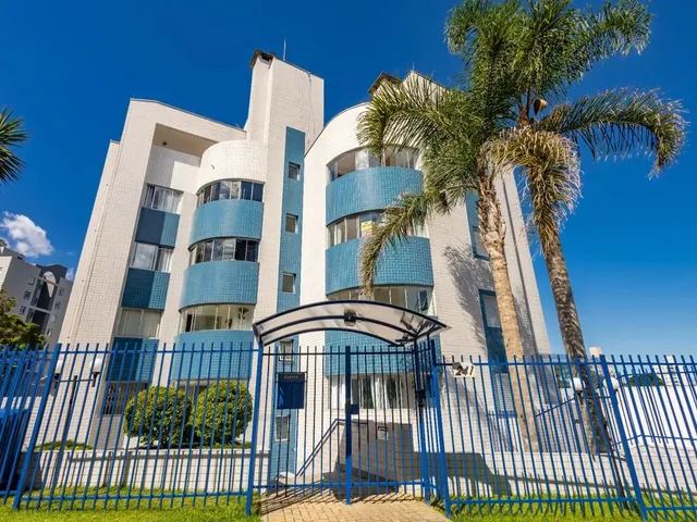 Imagem: Apartamento À Venda no Cabral com 3 Quartos
