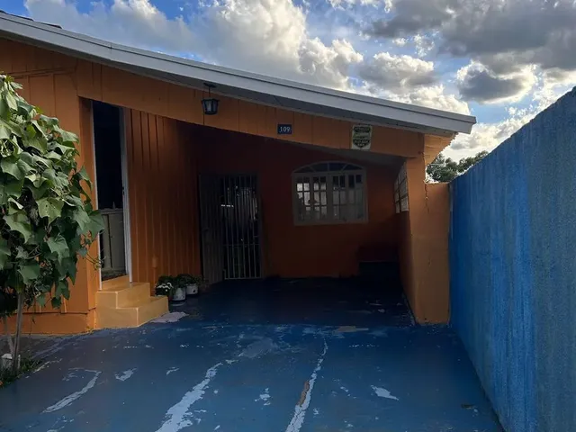 Imagem 2: Terreno com Duas Casas Perto da Renault