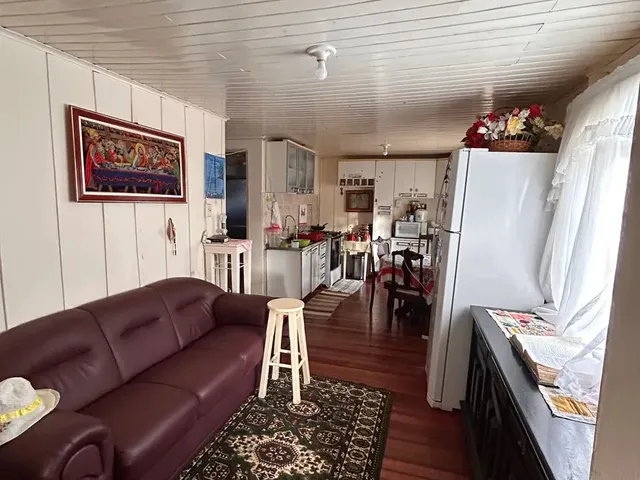Imagem 13: Terreno com Duas Casas Perto da Renault