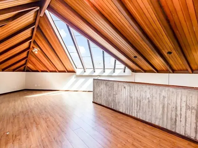 Imagem: Casa com 4 Dormitórios À Venda, 212 M²