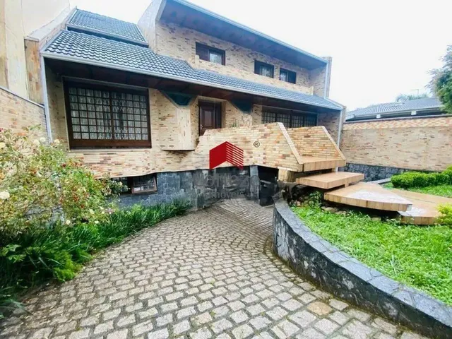 Imagem: Casa com 551M² 4 Quartos, À Venda, no