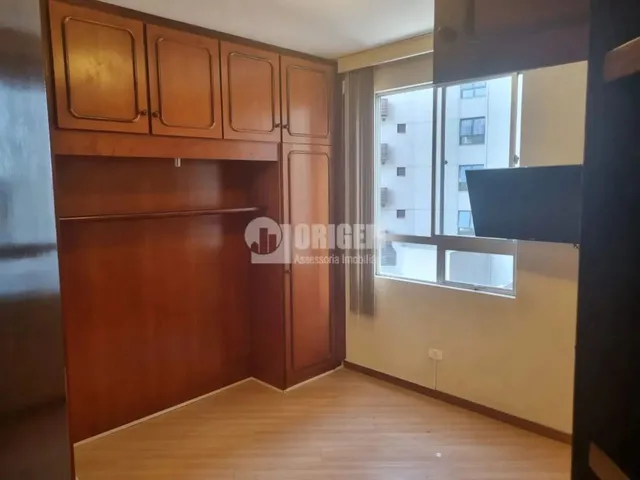 Imagem 13: Apartamento com Sacada na Atílio Bório