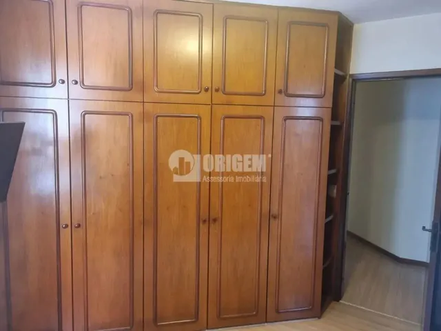 Imagem 2: Apartamento com Sacada na Atílio Bório