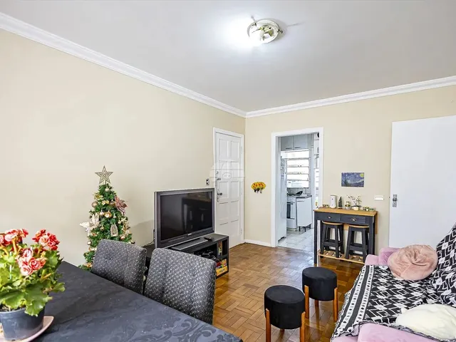 Imagem: O apartamento possui 3 Dormitórios, 2 Banheiros, 1 Vaga na