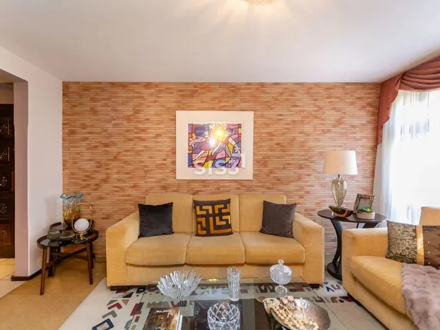 Imagem 2: Casa Próxima Ao Jardim Botânico com 6 Quartos, 4 Vagas, Duas Residências, 273 M²
