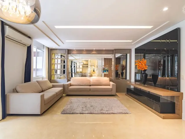 Imagem: Luxuoso Duplex no Cabral com Sacada Gourmet!