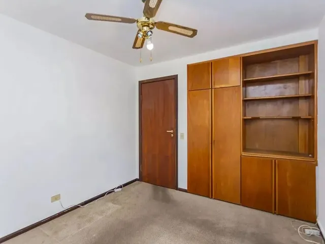 Imagem 2: Apartamento com 3 Quartos no Centro