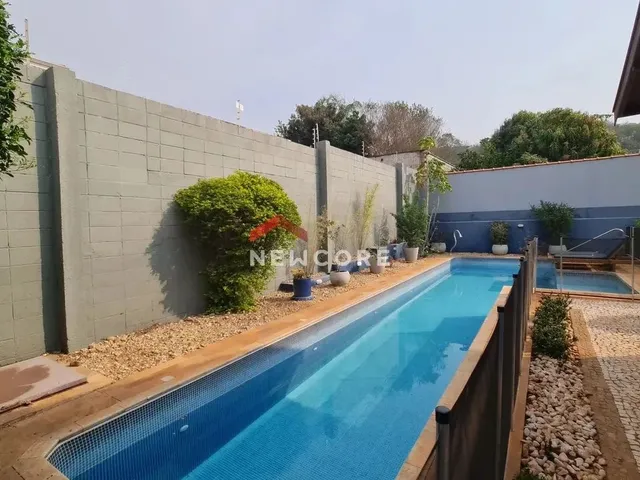 Imagem: Casa de Condomínio em Estrada da Rhodia
