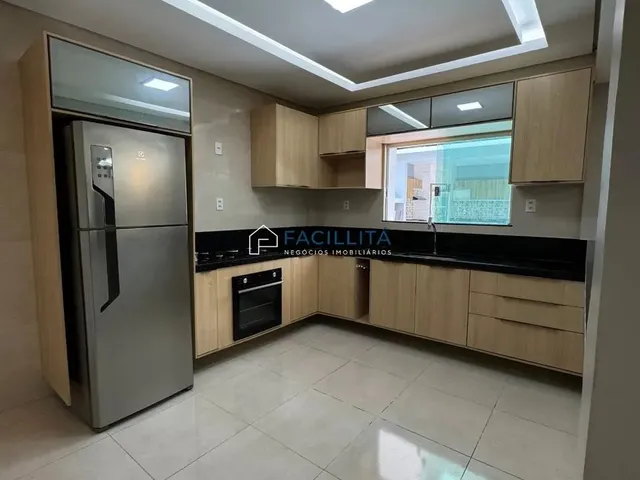 Imagem 4: Casa Duplex À Venda Ou Locação na Morada dos Pássaros com 281M² 3 Suítes na Ponta