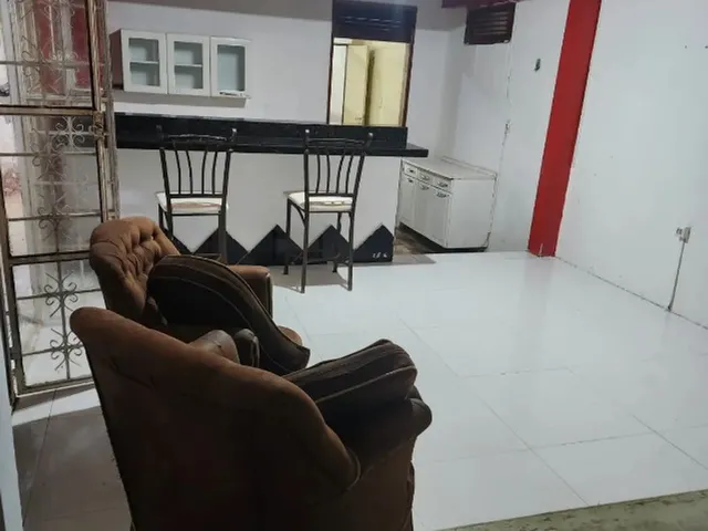 Imagem: Alugo Casa na Av. Constantino Nery