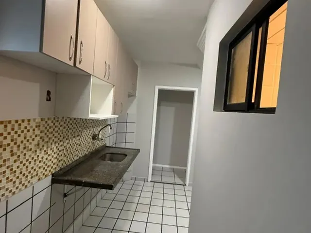 Imagem 3: Apto Cm Três Dormitórios Sendo Um Suíte no Nossa Srª das Graças - 100M²
