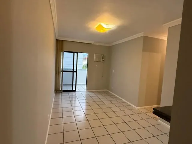 Imagem 2: Apto Cm Três Dormitórios Sendo Um Suíte no Nossa Srª das Graças - 100M²