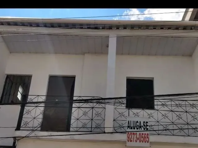 Imagem: Alugo Casa com 3 Quartos, Gradeada