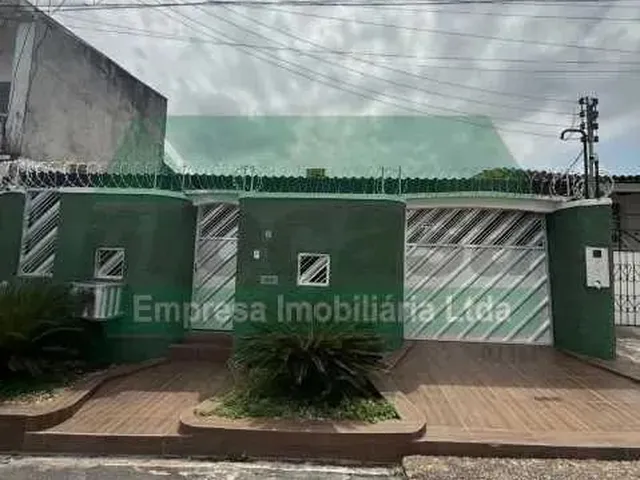 Imagem: Casa de Rua Totalmente Mobiliada / Cidade