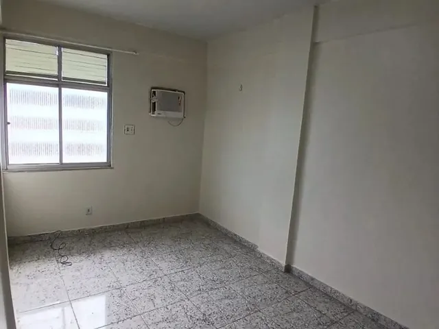 Imagem 5: Apartamento 2 Dormitórios Armário e Ar-Condicionado. Av. Constantino Nery
