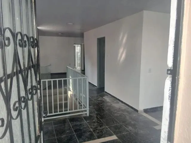 Imagem 8: Alugo Casa na Avenida Tefé - Japiim - 1° Andar