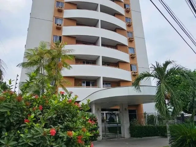 Imagem: O apartamento possui 3 Dormitórios, 1 Suíte, 2 Banheiros,