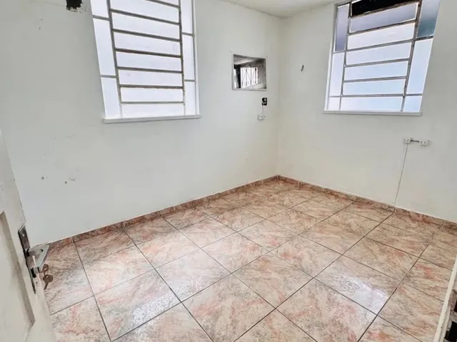 Imagem 15: Ampla Casa 05 Quartos no Centro Leia