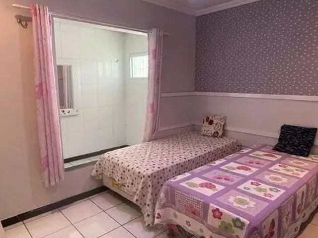 Imagem 11: Casa com Quatro Quartos Sendo Um Suíte - Planalto - 200M²