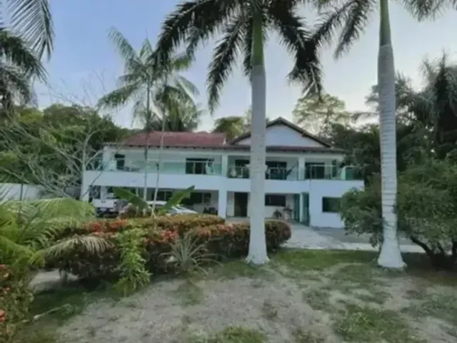 Imagem 4: Clube de Campo Ponta Negra, 5 Quartos Sendo 4 Suítes, 1.500M2 de Terreno, Mobilada, 6 Vag
