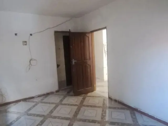 Imagem 10: Alugo / Essa Casa Super Espaçosa Próx Ao Centro de Manaus / 1600+Caução. com Varanda